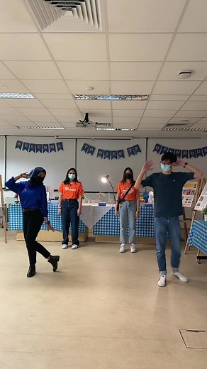 blooPerS~~our president is just a little confused🤏