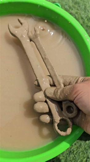 2 tiny pipe wrenches in mud… then a GIANT wrench from water! 😱#MudExperiment #BeforeAfter