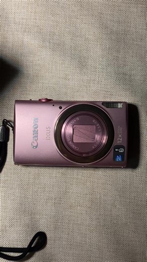 Exploring Digital Cameras: Canon vs Nikon