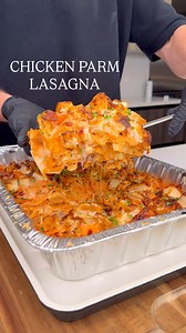 Chicken Parm Lasagna Potentially the most indulgent meal prep you’ll ever make - this is pure comfort food that packs 60g of Protein per slice. Per Serving (Makes 10) 685 Calories 60g Protein 64g Carbs 23g Fat — 12 lightly breaded frozen chicken breasts (I used Just Bare, but most stores will have a few options) 1360g (1 Jar) Carbone Vodka sauce* 900g (32oz) 2% Cottage cheese 400g (14oz) reduced fat mozzarella 100g (3.5oz) parmigiano reggiano 420g (15oz) no-boil lasagna sheets — *I usually don’t
