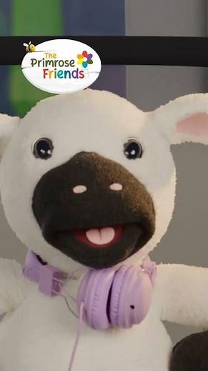The Wheels on the Bus (Lamb) @ThePrimroseFriends Animal Puppet Videos | Toys & Songs for Kids
