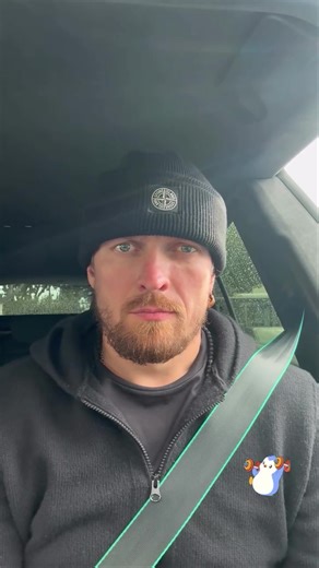 Penguins of TikTok: Oleksandr Usyk Gets Up!
