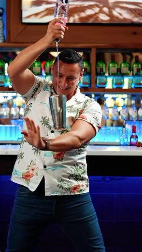 Magic Bartender #magic #bartender #show #sueños #tragos