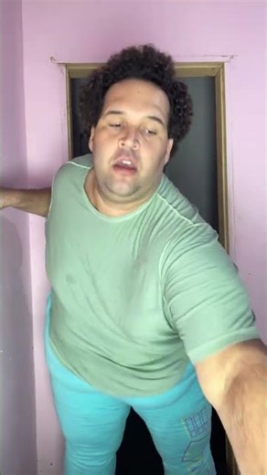 When the pants are a little TOO tight... 😂👖