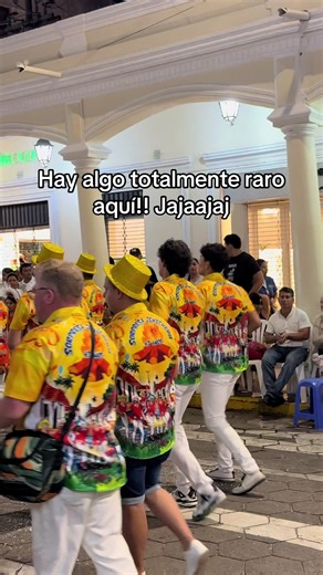 Caporales San Simón en Carnaval de SCZ Bolivia