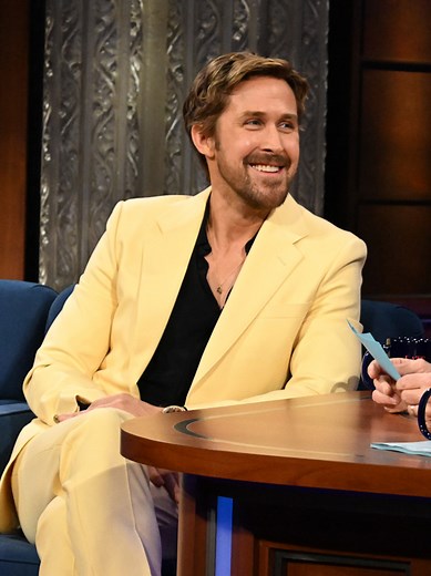 Ryan Gosling’s earliest memory of his mother is super sweet. Wishing a Happy #MothersDay to all of the cool moms out there 🫶 #Colbert #RyanGosling