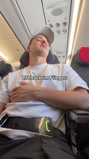 Flugmodus aktiviert ✈️ #flugzeug #comedy #deutsch #lifehacker