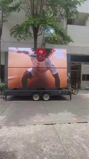 Mobile Outdoor LED Trailer DisplayOne-click operation for lifting, folding & rotating