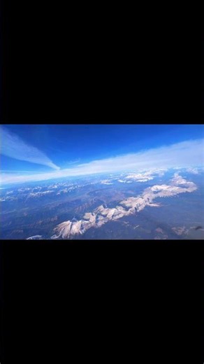 Canadian Rocky Mountains over Banf Calgary are something magical. 🏔️❤️⛰️❤️✈️🤩🕊️🫎🦅 #mountains