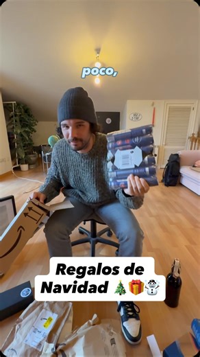 Fabio Belnome on Instagram: "Feliz Navidad a todos, en especial al Marea, que tiene algunos regalos. En 4 días vuelve la programación habitual; paso fin de año en México y luego cruzaré a Guatemala. #coches #viajes"