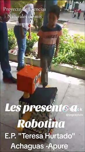 Robotina: Proyecto Escolar de Reciclaje para Niños