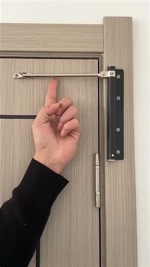 Automatic Door closer #homegadgets #woodworking #cncmill #satisfying