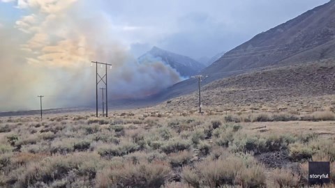 Fast-Spreading Pack Fire Damages More Than a Dozen Structures as It Explodes in Size
