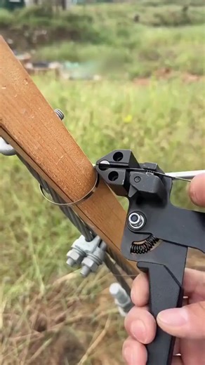 🔧 Master Heavy-Duty Fastening – Professional Stainless Steel Zip Tie Tool! Tired of sore hands and uneven cuts? This industrial-grade tool delivers flawless tension and clean cuts every time – turning challenging binding tasks into effortless one-hand operations! ✨ Why Professionals Choose This Tool: ✅ Razor-Sharp Blade – Creates smooth cuts without sharp edges ✅ Effortless Operation – Mechanical advantage reduces hand strain ✅ Ergonomic PVC Grip – Comfortable for extended use ✅ Chromium-Molybd