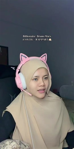 Hijabi Rapper Covers Bruno Mars' 'Billionaire'