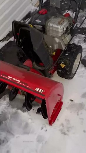 Yard Machines 28inch snow blower start up review