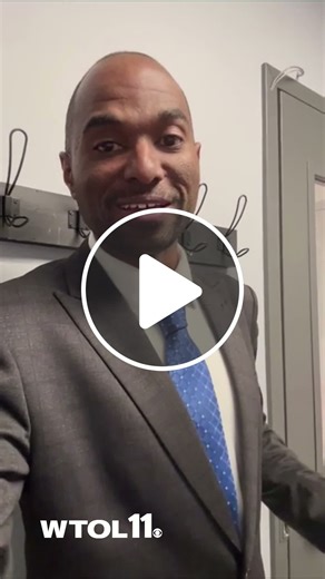 Springfield Splash participants brave cold for New Year's tradition - NewsBreak