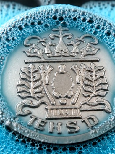 Rust Stamp remove rust instantly #restorationvideos #rustremoval #restoratiohardware #Spray