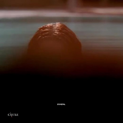Castle Stars React to Beckett's Stunning Swimsuit Reveal