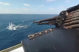 360° View of Seahawk Helicopter Gunner