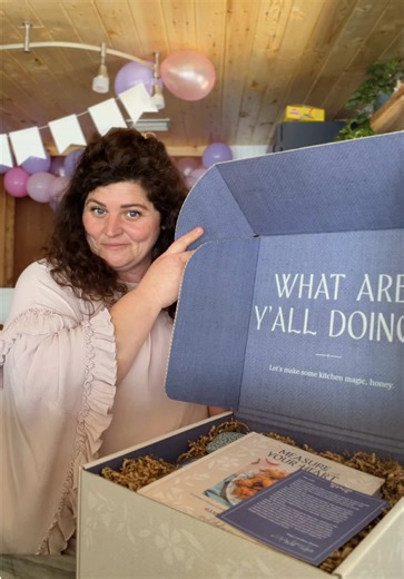 ✨ GIVEAWAY TIME ✨ I’m giving away a whole box of kitchen goodies for 3 of y’all, and I’m so excited about this one! Inside the box: • A signed copy of Measure With Your Heart • My Southern Magic seasoning • Simply Organic vanilla cinnamon • The LilyLouTay spatula I designed with Williams Sonoma • Williams Sonoma mixing bowls • Measuring spoons Basically… a whole little bundle to get you cooking in your kitchen. 🤍 To enter: \t1.\tHead over to my Instagram \t2.\tLike the giveaway post \t3.\tLeave