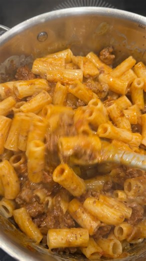 Pasta with a Mornay sauce (bechamel / “white” sauce with cheese) 😋 recipe coming soon 🔜, in a few days 😉 Bon Appetit 😋 #reel #reels #pasta #food #trending #delicious | Chef Nyasha Mangwiro