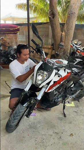 ဆိုင်ကယ်တွေ ကားတွေအတွက် စတေကာလိုအပ်ရင် 👉 jj sticker 09:797447348