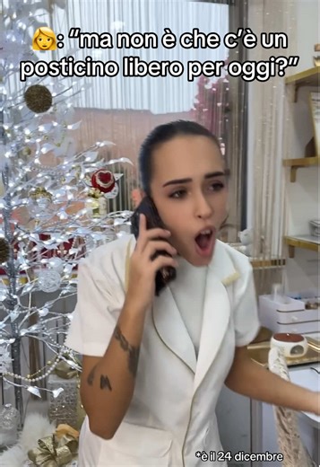 Ragazze ritorniamo operative dal 27!!🤍✨ buone feste Team Russian Style #RussianStyle #estetistaditiktok #appuntamenti #estetistaesaurita #trattamentiviso