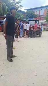 MISTER, BINULAGA ANG MISIS AT KABIT SA LODGING HOUSE NGAYONG VALENTINE’S DAY SA COTABATO CITY Naabutan mismo ng mister ang kanyang misis at ang binatilyong kalaguyo nito—kapwa wala nang saplot. Sa matinding galit, agad niyang pinagbubugbog ang lalaking kasama ng kanyang asawa bago dalhin ang dalawa sa himpilan ng pulisya. Dagdag pa sa eskandalo, nadiskubre rin na kasama ng ginang ang kanyang anak sa inn, na pinatulog muna niya sa kabilang silid bago gawin ang kanilang bawal na pag-iibigan. FULL 