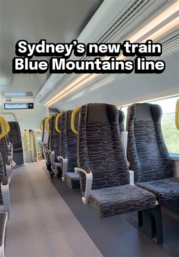 Finally caught one of the new Sydney trains! 🚊Better late than never lol. The new Mariyung trains have charging ports and tray tables, convenient for long journeys 👏 but no, the seats are not reversible 🥲 Have you tried one? #sydneytrains #sydney #sydneyaustralia #bluemountainsaustralia #nswtrains @Sydney @Australia @New South Wales @TikTok Australia