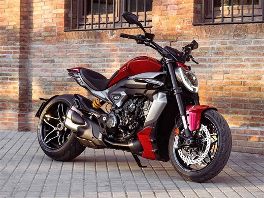 Ducati’s XDiavel V4
