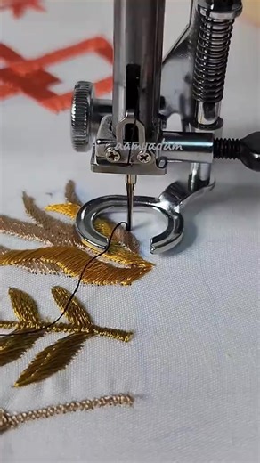 Here is a simple way to to fill a basket embroidery stitch in zigzag #sewingmachine #embroiderytechn #normalsewingmachine #creatorsearchinsights #global | Amila adam