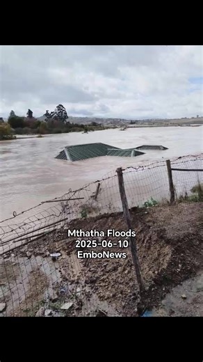 Mthatha Floods 2025-06-10, some houses have been totally submerged underwater due to the overflowing Mthatha River. The people who built their homes on the banks of the river and they have been the worst affected by these floods. | EmboNews.co.za