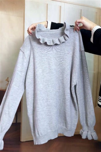 This ruffle sweater is the ideal choice for autumn & winter 😘#ruffle #sweater #knitwear #casualchic #tiktokshopholidayhaul