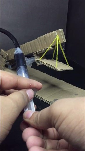This Hydraulic Crane Actually Lifts 😲 DIY Mini Machine #shorts