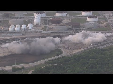 Watch the Moment LyondellBasell Implodes Two Inactive Coker Units at Houston Refinery