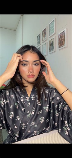 Replying to @ay contact lense nya honeyelens sam beige yaah #madisonbeer #makeuptutorial