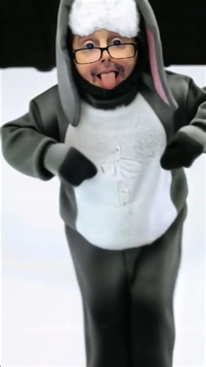 WALLY IN A BUNNY OUTFIT TRIES THE NEW C-WALK CRIP WALK DANCE CRAZE #shorts