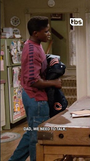 Carl buys Eddie a present 🛍️🤓 #FamilyMatters | TBS