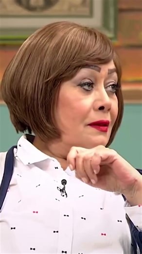 ‏لما تقعد مع صحابك اللي بيحبوا الاكل 😂#قهوة_أشرف #whattowatch