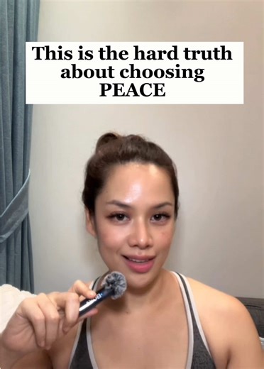 บางครั้งการเลือกความสงบ ไม่ได้ทำให้เราดูดีในสายตาทุกคน บางคนอาจมองว่าเราเปลี่ยนไป แต่ความจริงคือ… เราแค่โตพอที่จะไม่ทนในสิ่งที่ทำให้เราเหนื่อยอีกแล้ว ชีวิตแบบ Soft Life ไม่ใช่ชีวิตที่ง่าย แต่มันคือชีวิตที่เราเลือกเอง ถ้าวันนี้คุณกำลังถูกมองว่า “เปลี่ยนไป” อาจเป็นเพราะคุณกำลังกลับมาเป็นตัวเอง #SoftLife #SoftLifeByRealLifeRuby #เลือกความสงบ #โตแล้วเลือกเป็น #พัฒนาตัวเอง