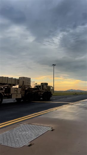 There’s nothing like training with the U.S. Army! 🇺🇸✈️ Loadmasters from the 58th Airlift Squadron recently teamed up with Soldiers from the 3-2 Air Defense Artillery Battalion, Ft. Sill, for joint training operations. This hands-on experience gave Soldiers valuable insight into the role and expectations of Air Force loadmasters—strengthening coordination, boosting readiness, and building that all-important joint force connection. 💪 Stay tuned for additional coverage of this event!! 👀 #JointF