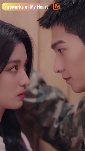 Xu Qin #WangChuran merasa cemburu, tapi Song Yan #YangYang menunjukkan cinta lewat tindakan. ➡️ https://d.mgtv.com/zb-MFe #KembangApiDiHatiku | Mangotv Indonesia