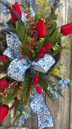 Red White and Blue Front Door Decor Tutorial | DIY Patriotic Chunky Vine Wreath