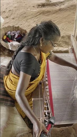 Watch Handloom Weaving in Motion