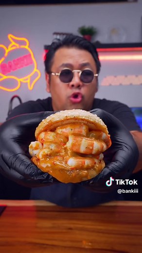 Delicious Real Shrimp Tom Yum Burger Food Video