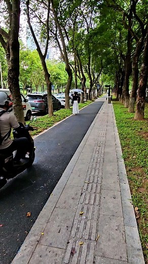 Feel the ultimate shooting anti-shake ability of W24, the crystallization of Samsung technology | Trendy Tech Review