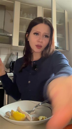 Миллион Алых Роз: История Песни в Школе