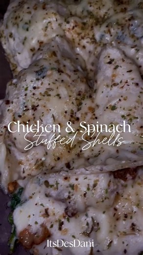 Chicken and Spinach Stuffed Shells #foodie #chickendinner