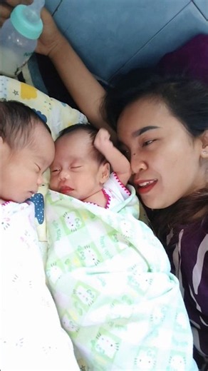 Babysitting the twins while Mom's at her checkup😍